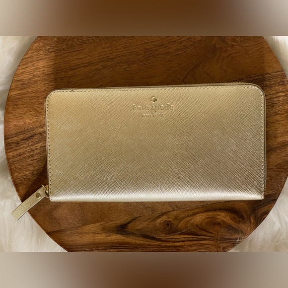 KATE SPADE Metallic Gold Leather Zip Around Wallet - Picture 1 of 6